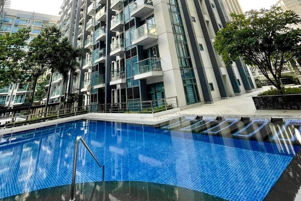 Lovely Unit With Free Wi-Fi & Netflix I Across Naia T3 Airport Манила Экстерьер фото